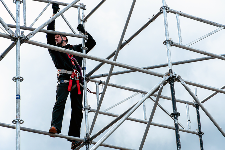 Scaffold-User-Standing